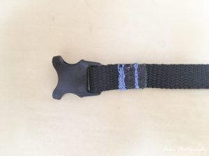 PPテープにプラスチックバックルを取り付け