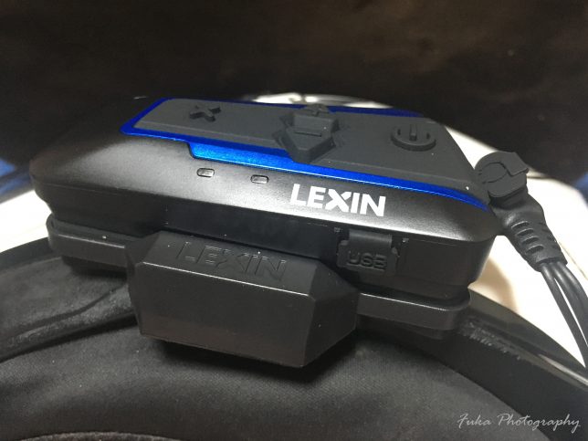 LEXIN バイク インカム 「LX-B4FM SINGLE PACK」 取付ブラケット・ブラケットベースを取り付けて本体を装着