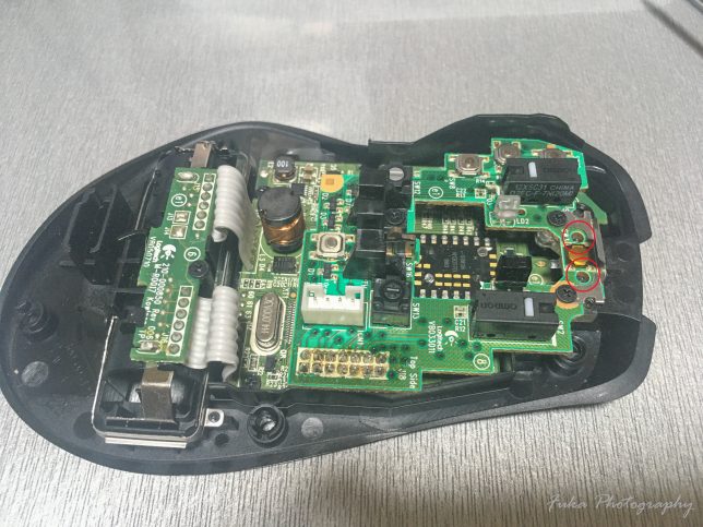 logicool G700s Rechargable Wireless Gaming Mouseスクロールホイールのばねを入れるところ