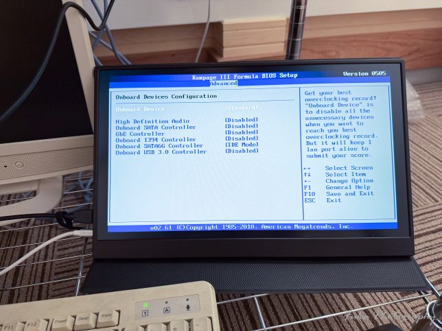 KEEPTIME 「モバイルモニター 15.6インチ P156」 使用状態