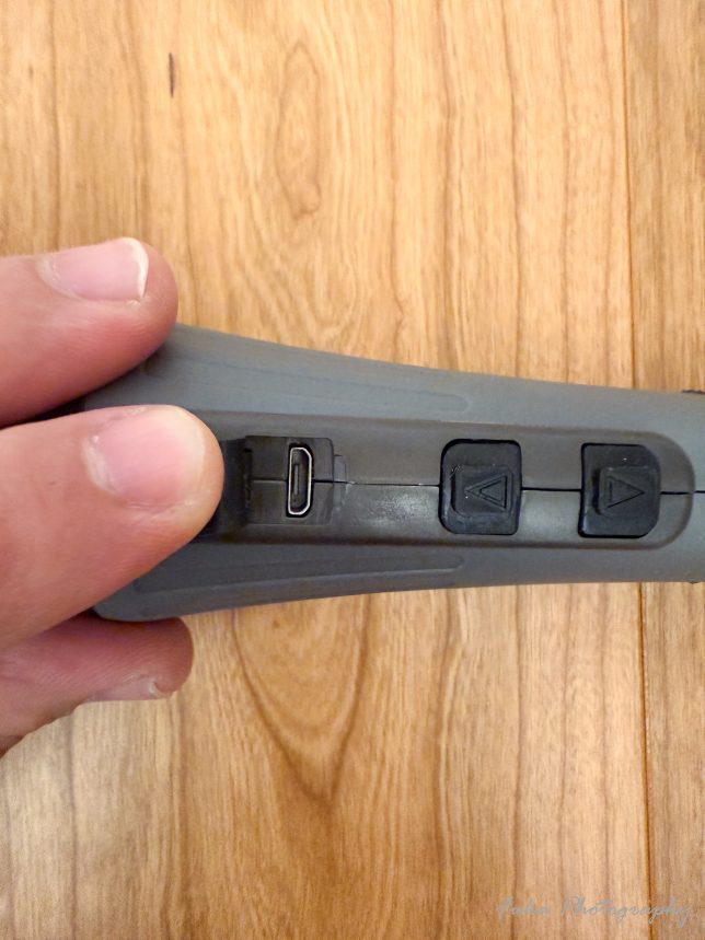 SENTOOL 「電動ドライバー TMD37」 本体の充電口