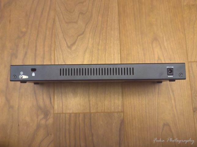 NETGEAR「GS316」 裏面